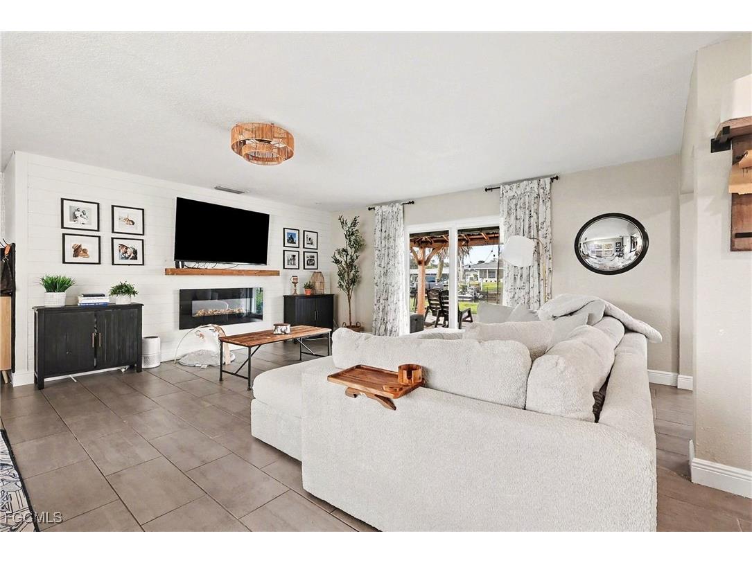 5220 Tower Drive Cape Coral FL 33904 2026004345 image6