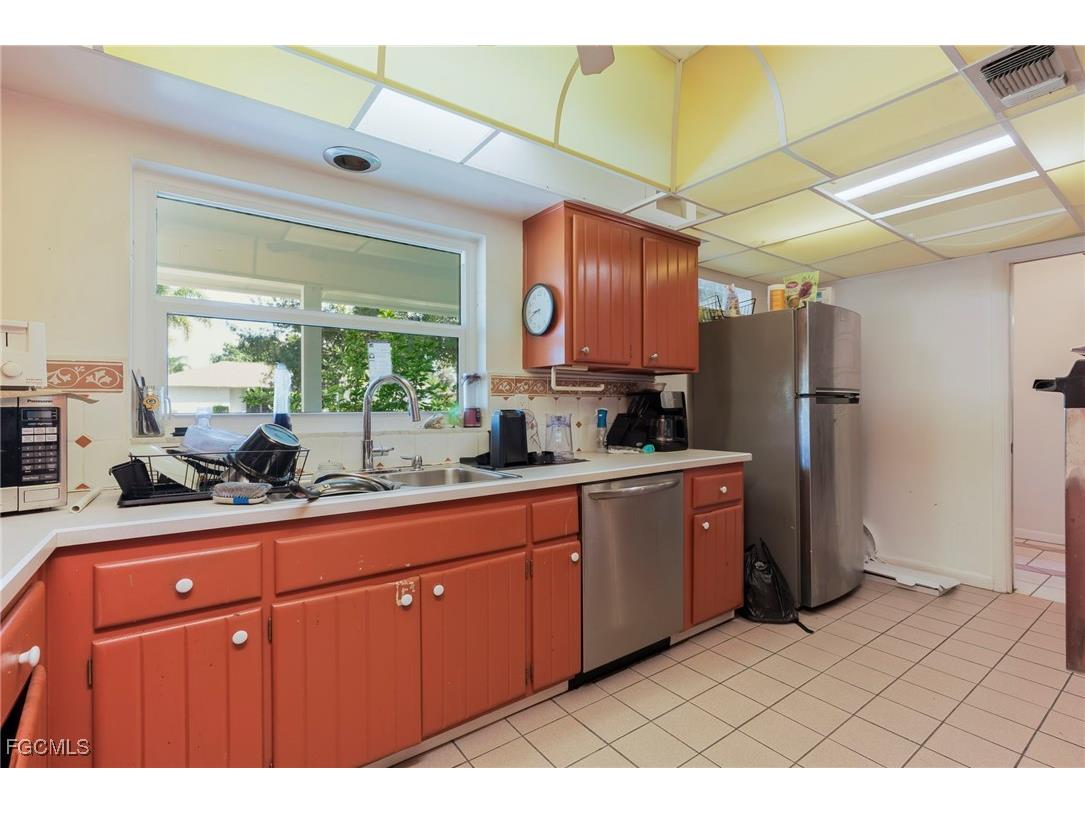 5222 Glade Court Cape Coral FL 33904 2025020079 image13