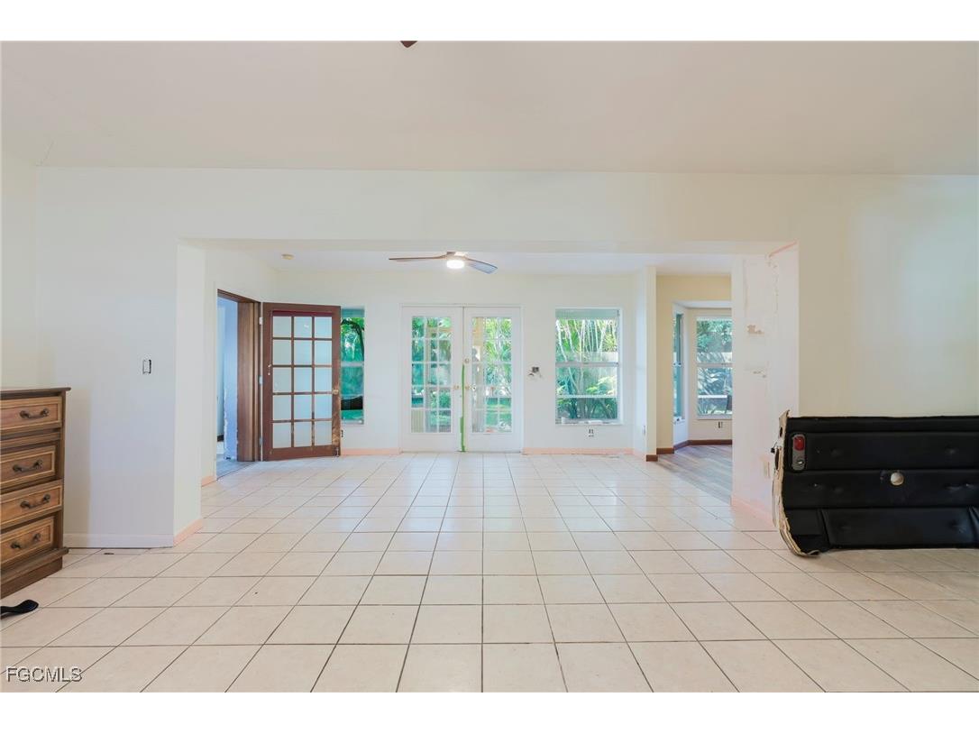 5222 Glade Court Cape Coral FL 33904 2025020079 image14