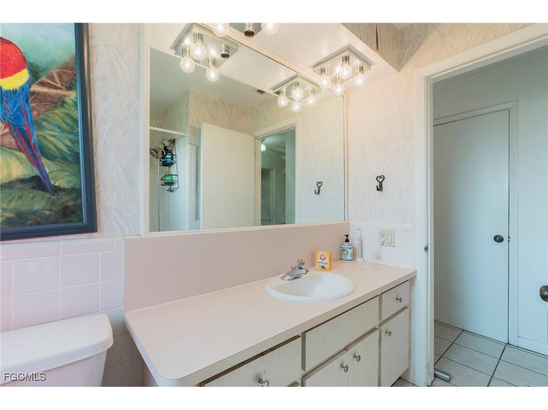 5222 Glade Court Cape Coral FL 33904 2025020079 image35