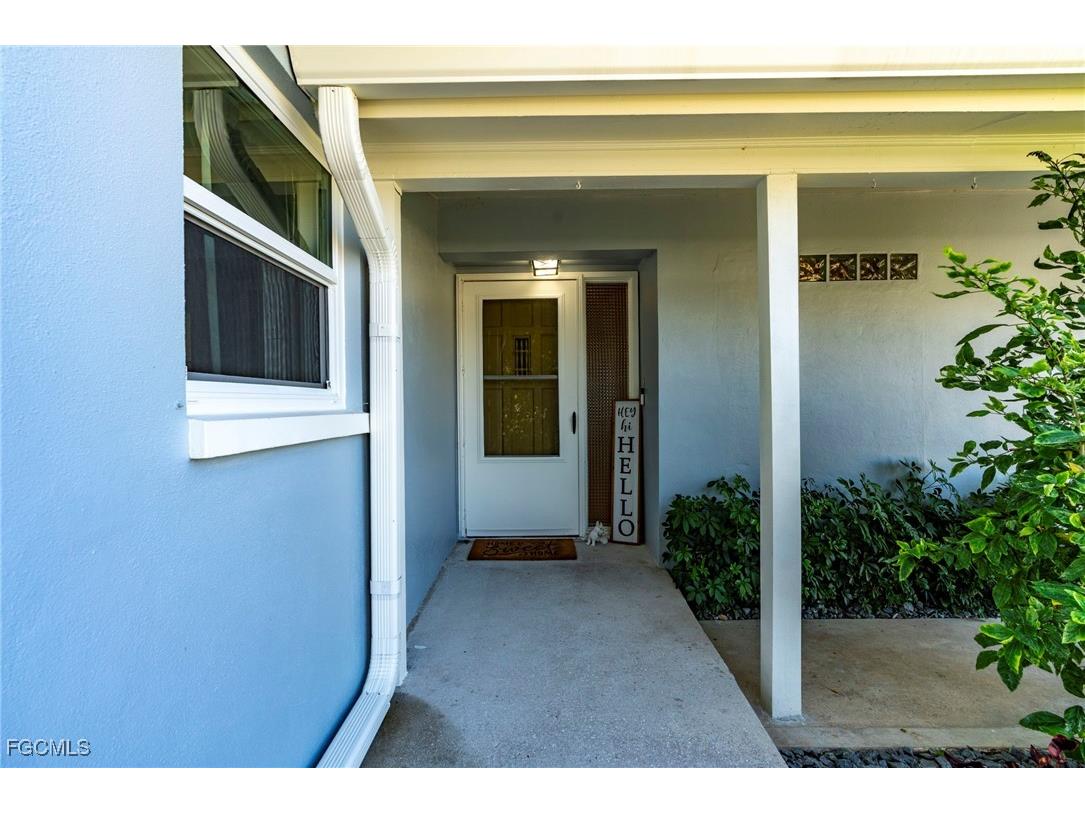 5222 Glade Court Cape Coral FL 33904 2025020079 image4