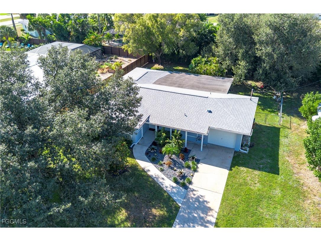 5222 Glade Court Cape Coral FL 33904 2025020079 image43