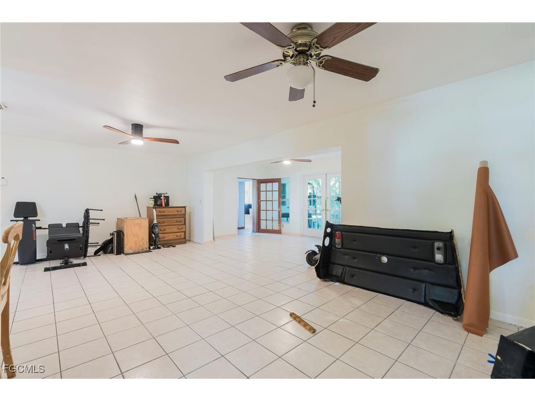 5222 Glade Court Cape Coral FL 33904 2025020079 image8