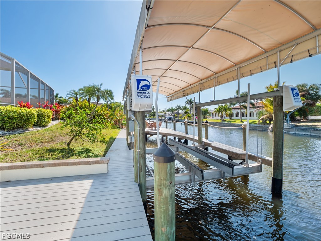 5222 Nautilus Drive Cape Coral FL 33904 2026009677 image2