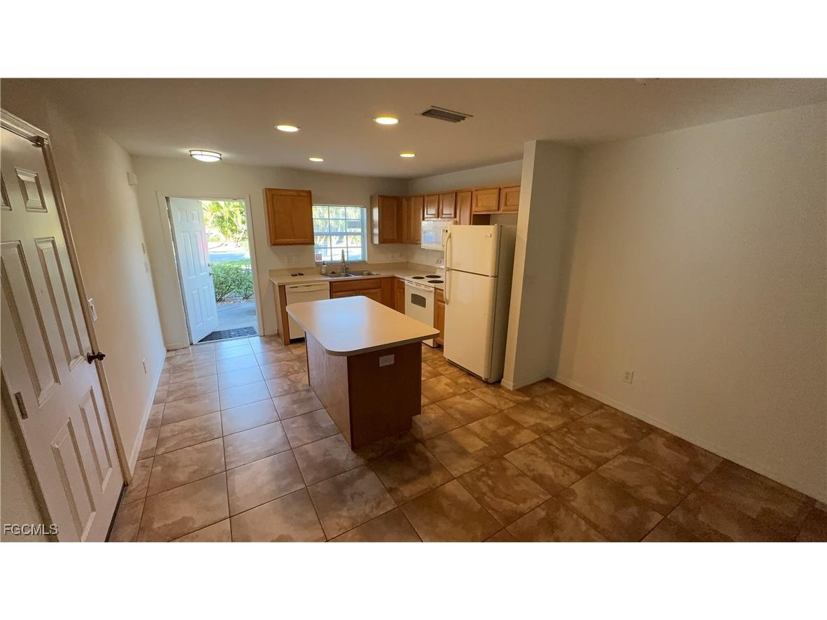 5224 Glenlivet Road Fort Myers FL 33907 2026000818 image4