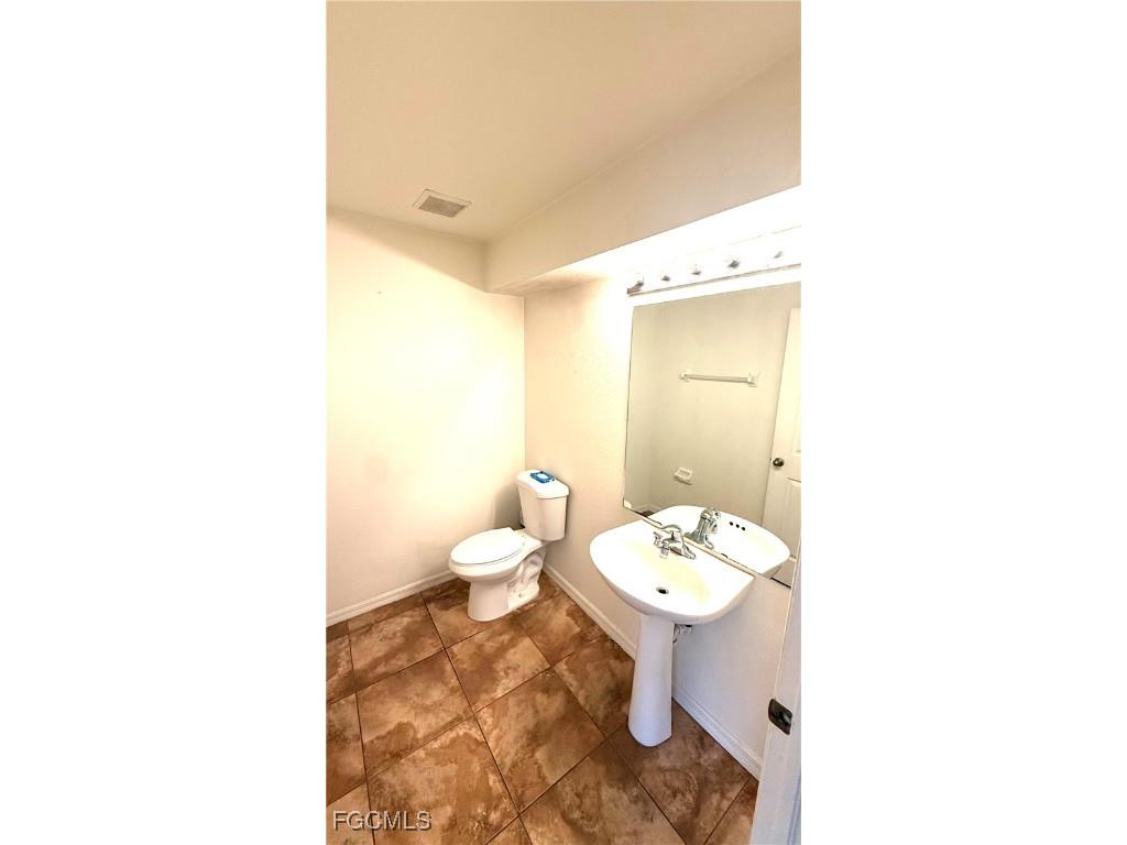 5224 Glenlivet Road Fort Myers FL 33907 2026000818 image8