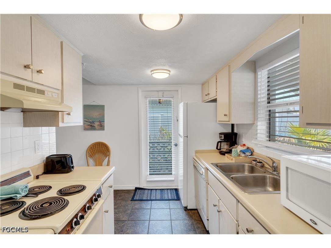 5226 Coronado Parkway #A Cape Coral FL 33904 2026025078 image7