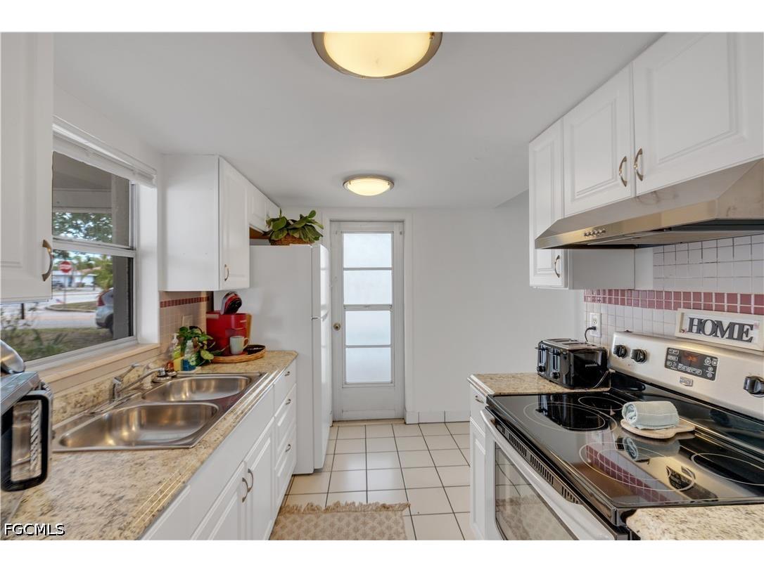 5226 Coronado Parkway #B Cape Coral FL 33904 2026025079 image9