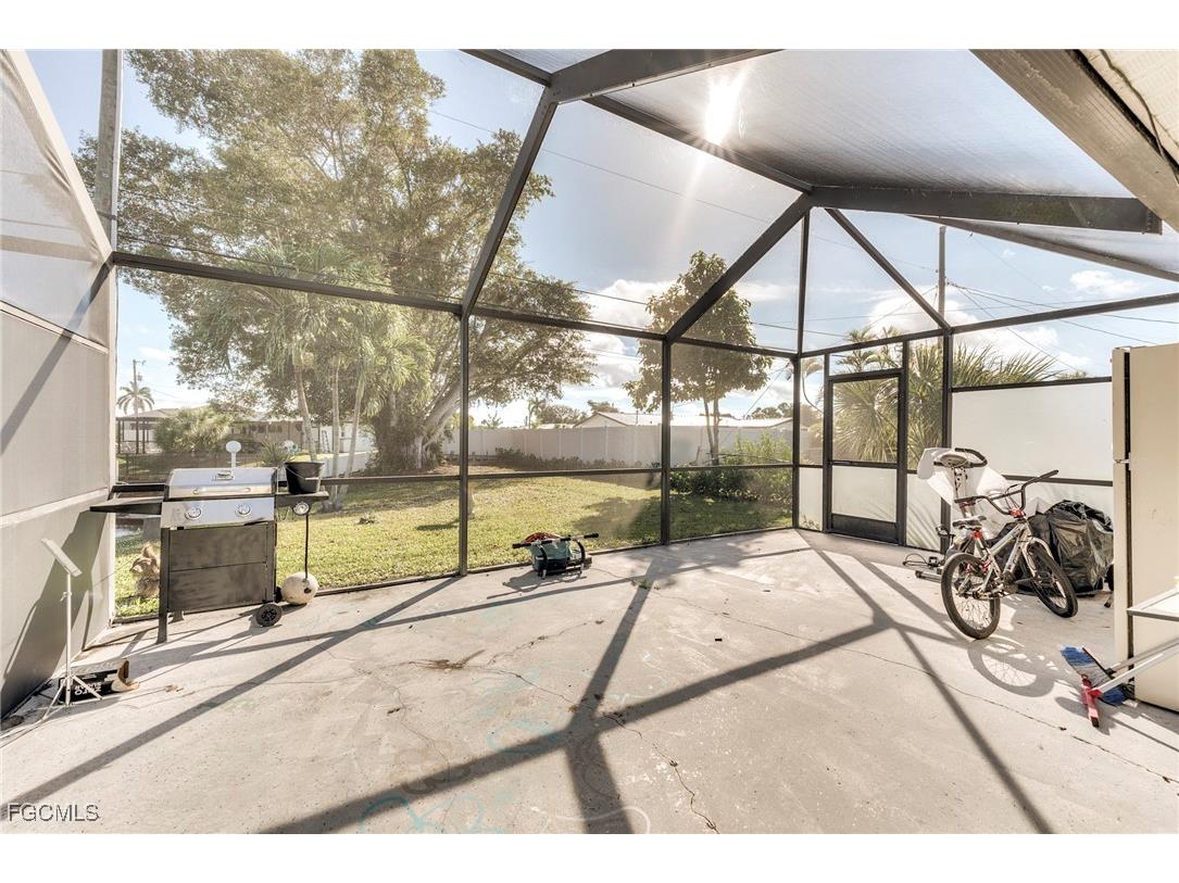 5227 Coronado Parkway #1 Cape Coral FL 33904 2025020058 image22