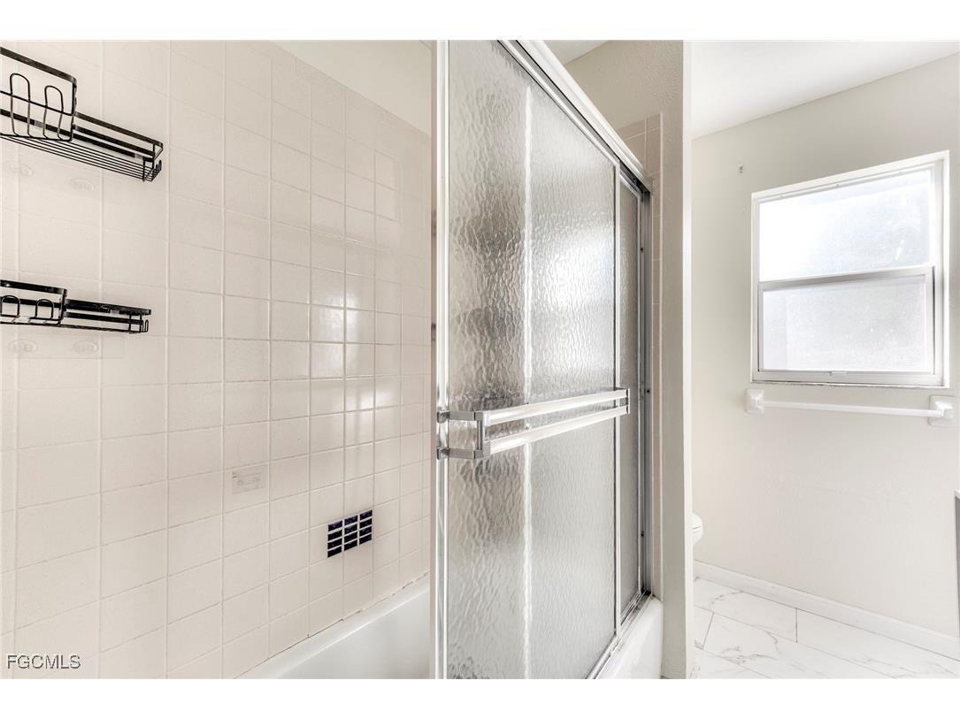 5227 Coronado Parkway #1 Cape Coral FL 33904 2025020058 image9