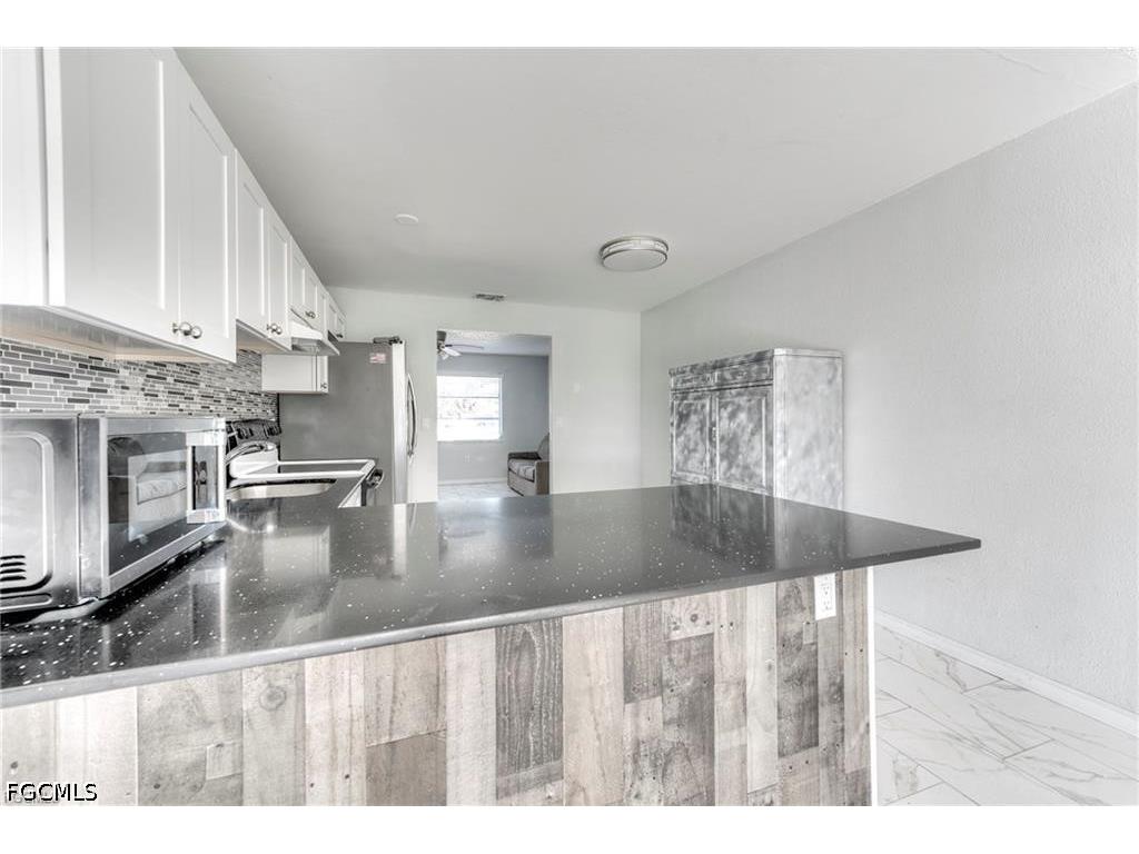 5227 Coronado Parkway #1 Cape Coral FL 33904 2026026806 image1