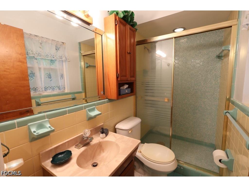5227 Glade Court Cape Coral FL 33904 2026025186 image19