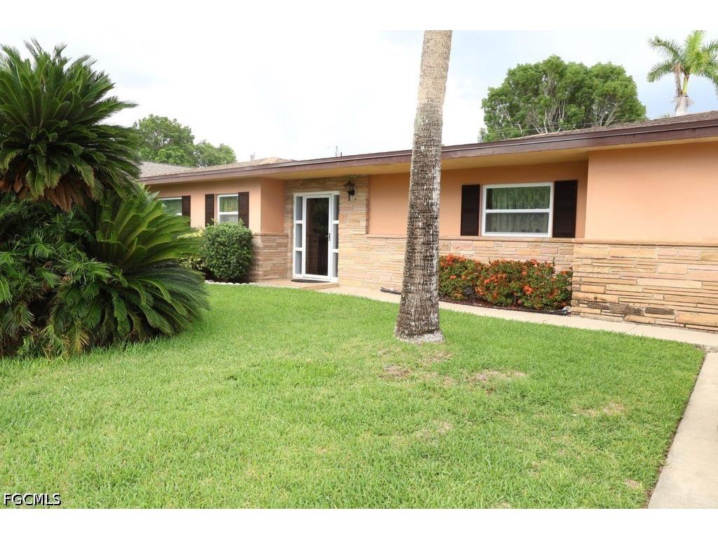 5227 Glade Court Cape Coral FL 33904 2026025186 image2