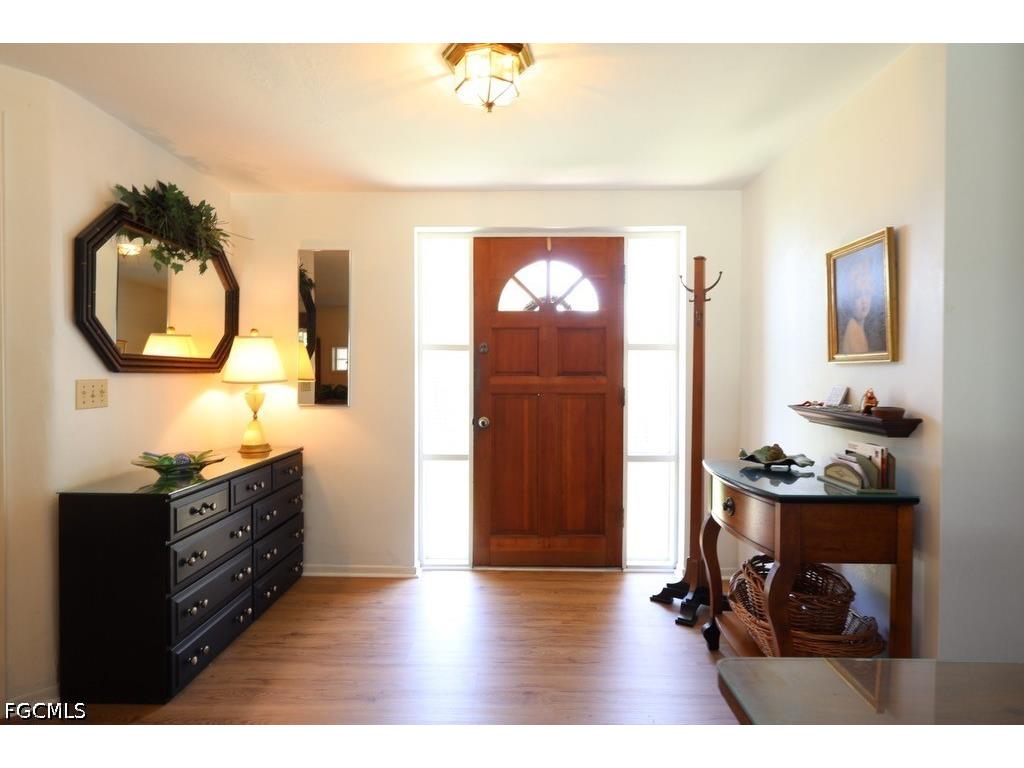 5227 Glade Court Cape Coral FL 33904 2026025186 image3