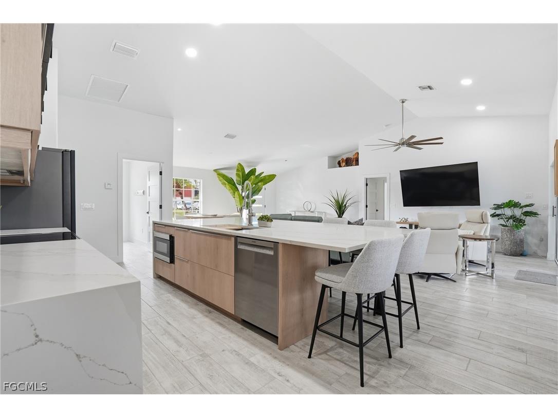 5227 SW 11th Place Cape Coral FL 33914 2026011477 image14