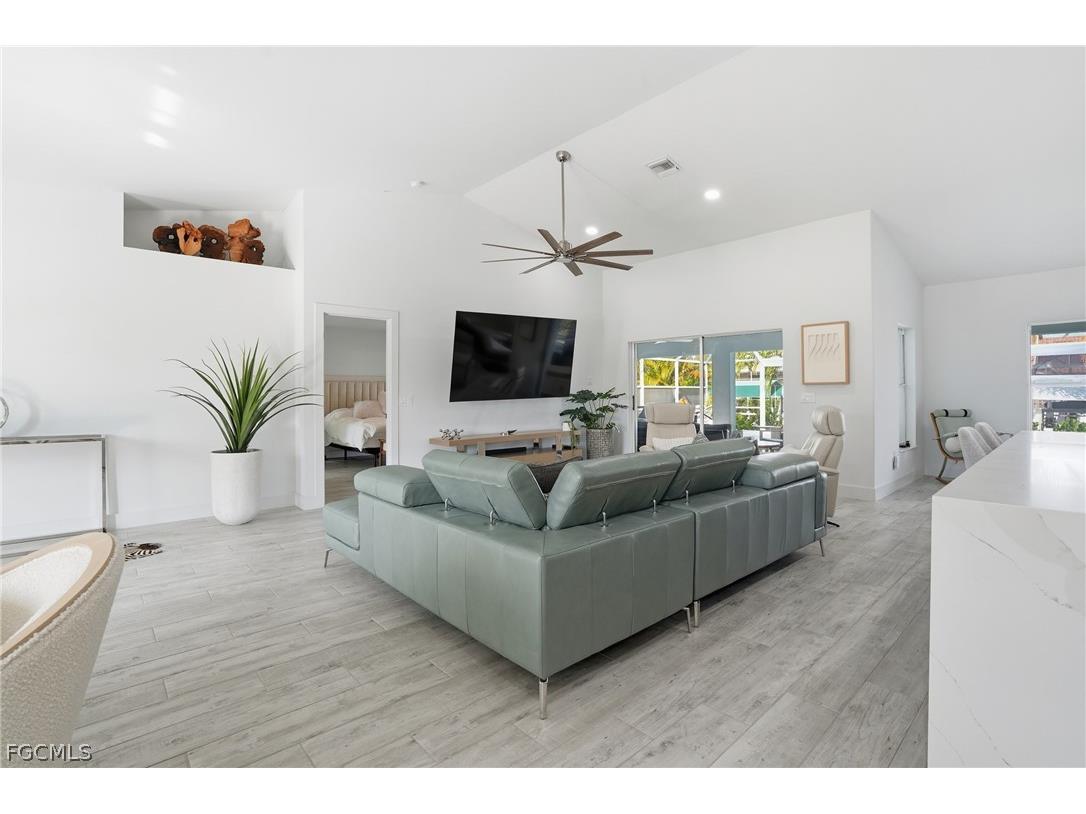 5227 SW 11th Place Cape Coral FL 33914 2026011477 image17