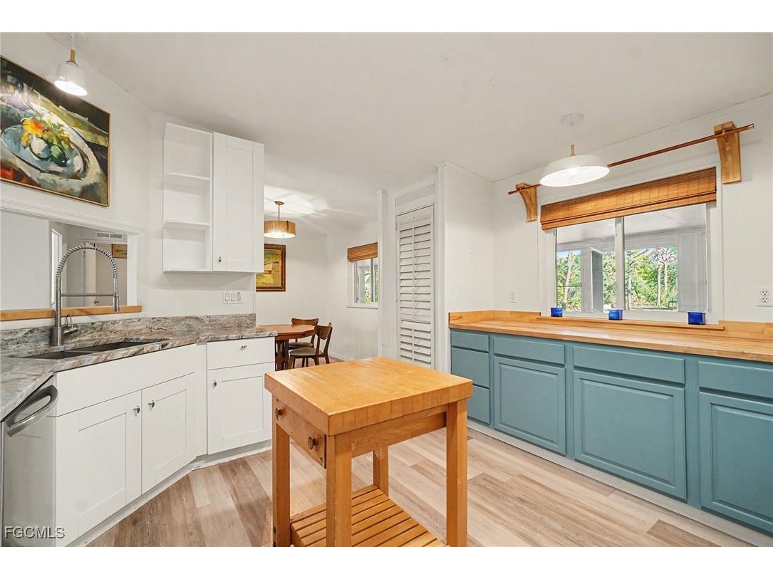 5228 Stringfellow Road Saint James City FL 33956 2026001712 image8