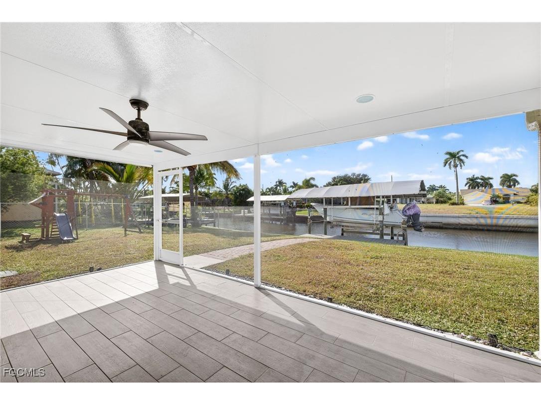 5228 Tower Drive Cape Coral FL 33904 2025024096 image27