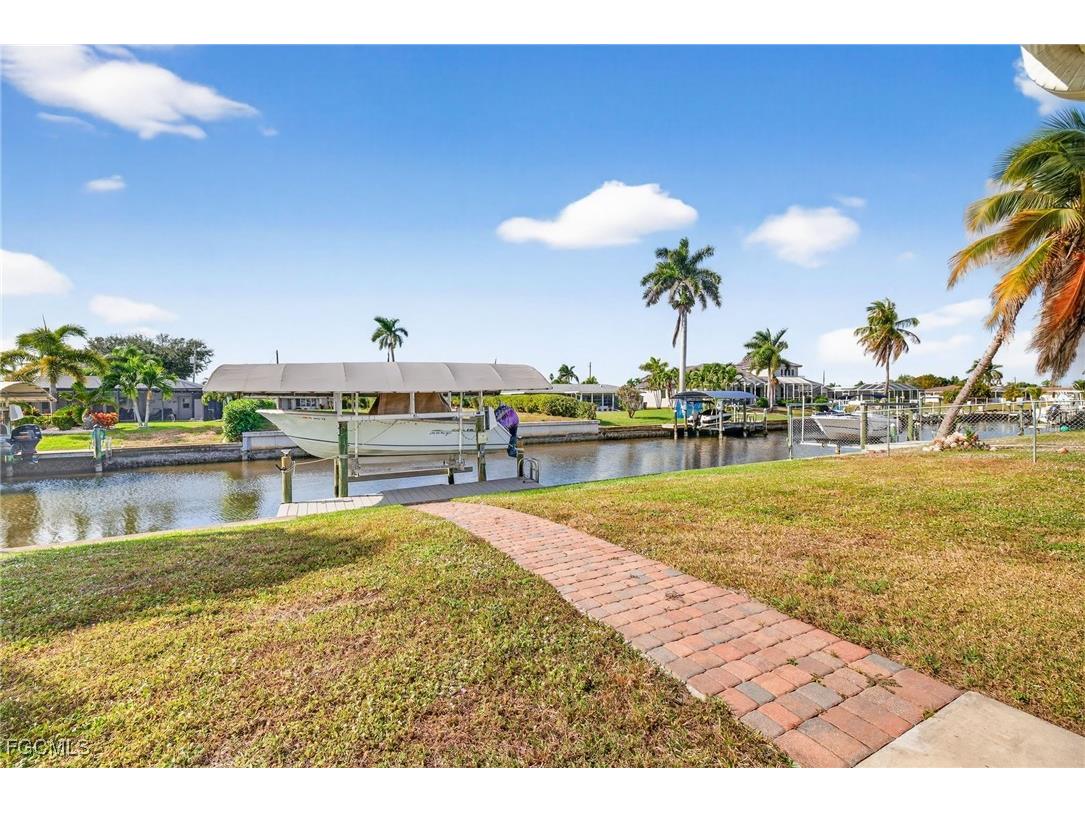 5228 Tower Drive Cape Coral FL 33904 2025024096 image30