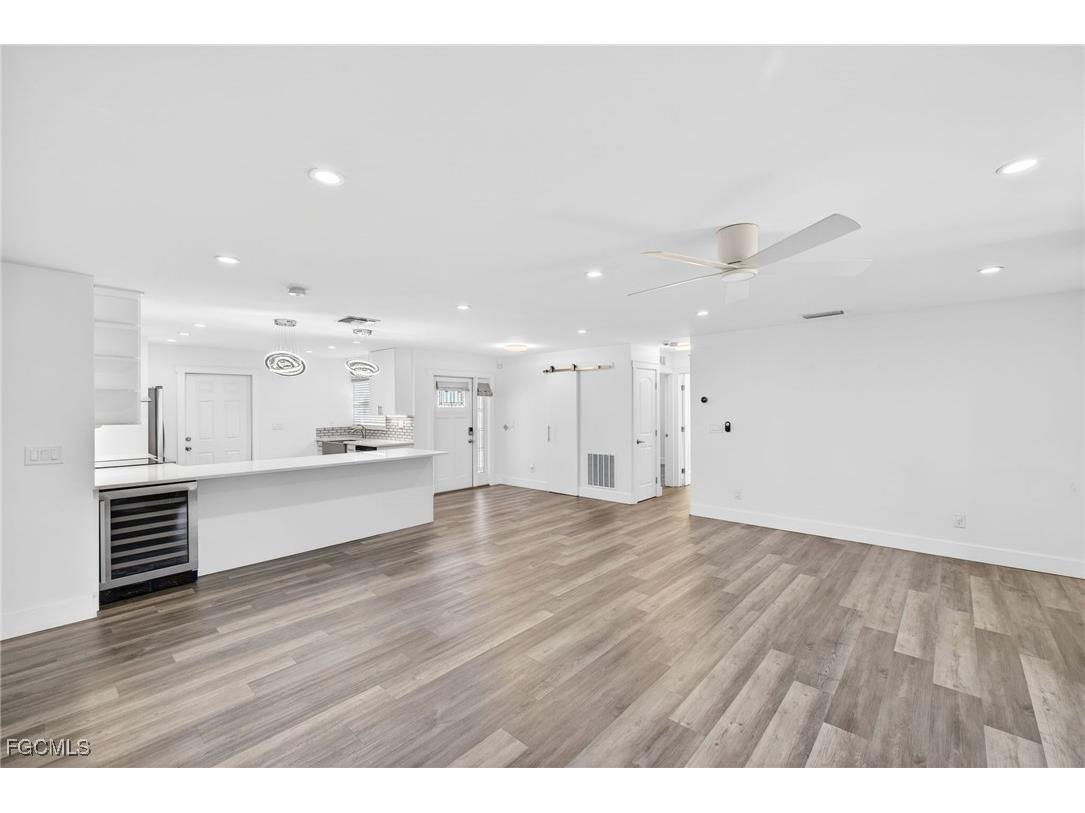 5228 Tower Drive Cape Coral FL 33904 2025024096 image4