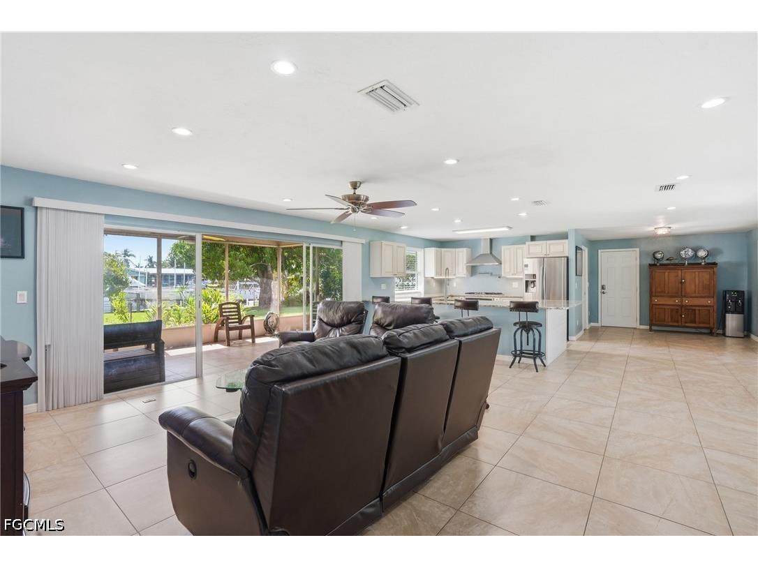 5229 Pelican Boulevard Cape Coral FL 33914 2025018212 image12