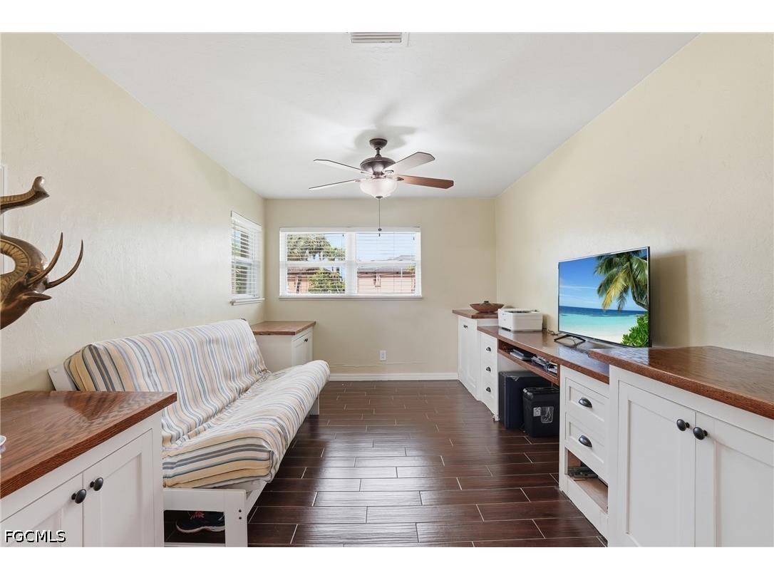 5229 Pelican Boulevard Cape Coral FL 33914 2025018212 image23