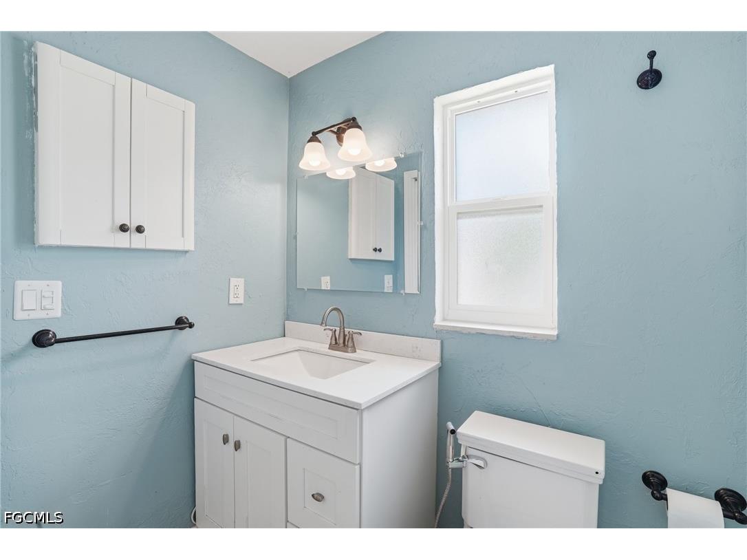 5229 Pelican Boulevard Cape Coral FL 33914 2025018212 image34
