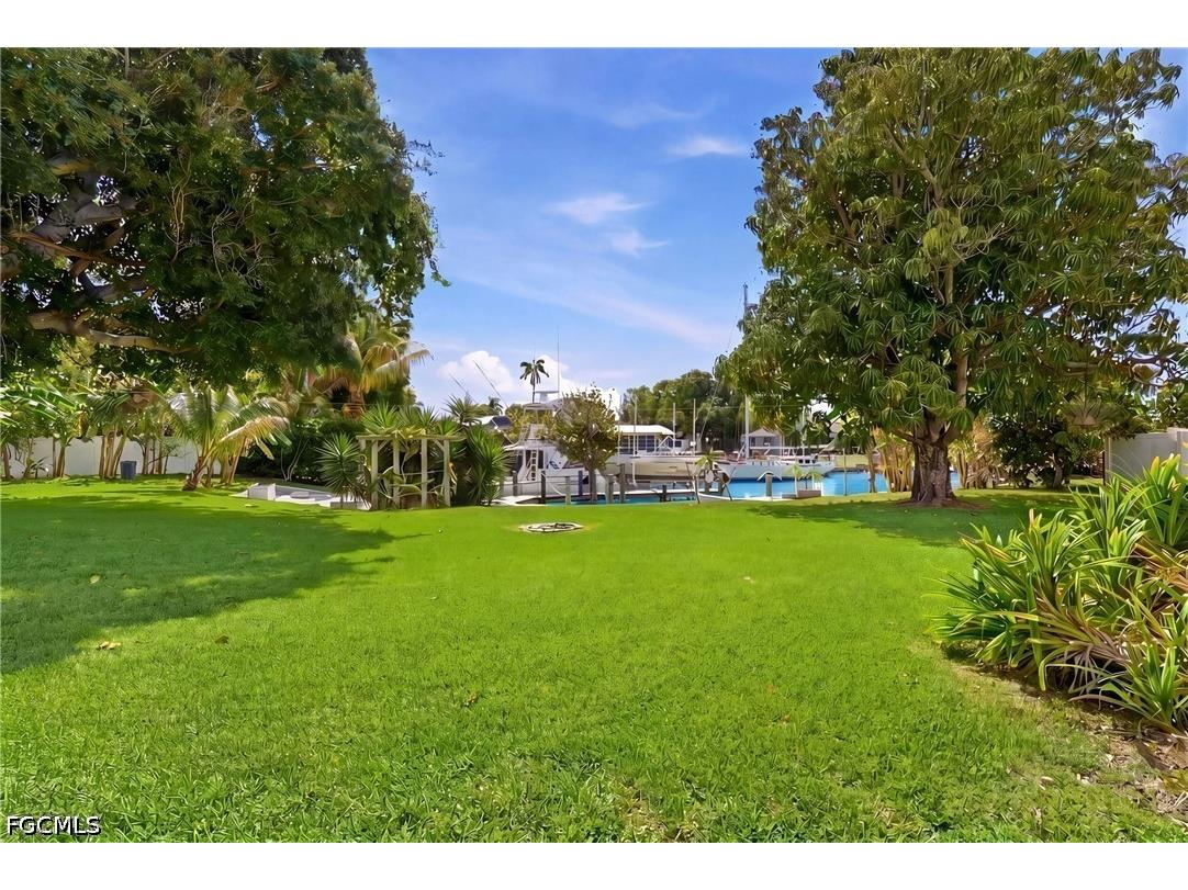 5229 Pelican Boulevard Cape Coral FL 33914 2025018212 image39