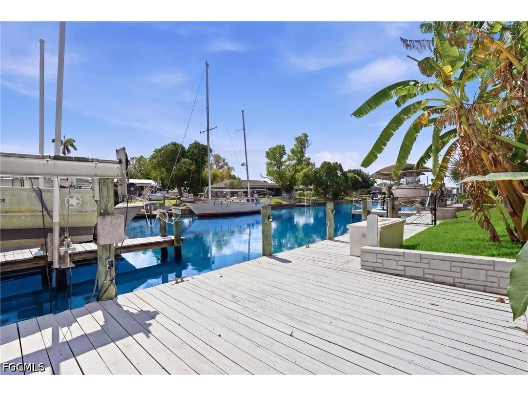 5229 Pelican Boulevard Cape Coral FL 33914 2025018212 image45