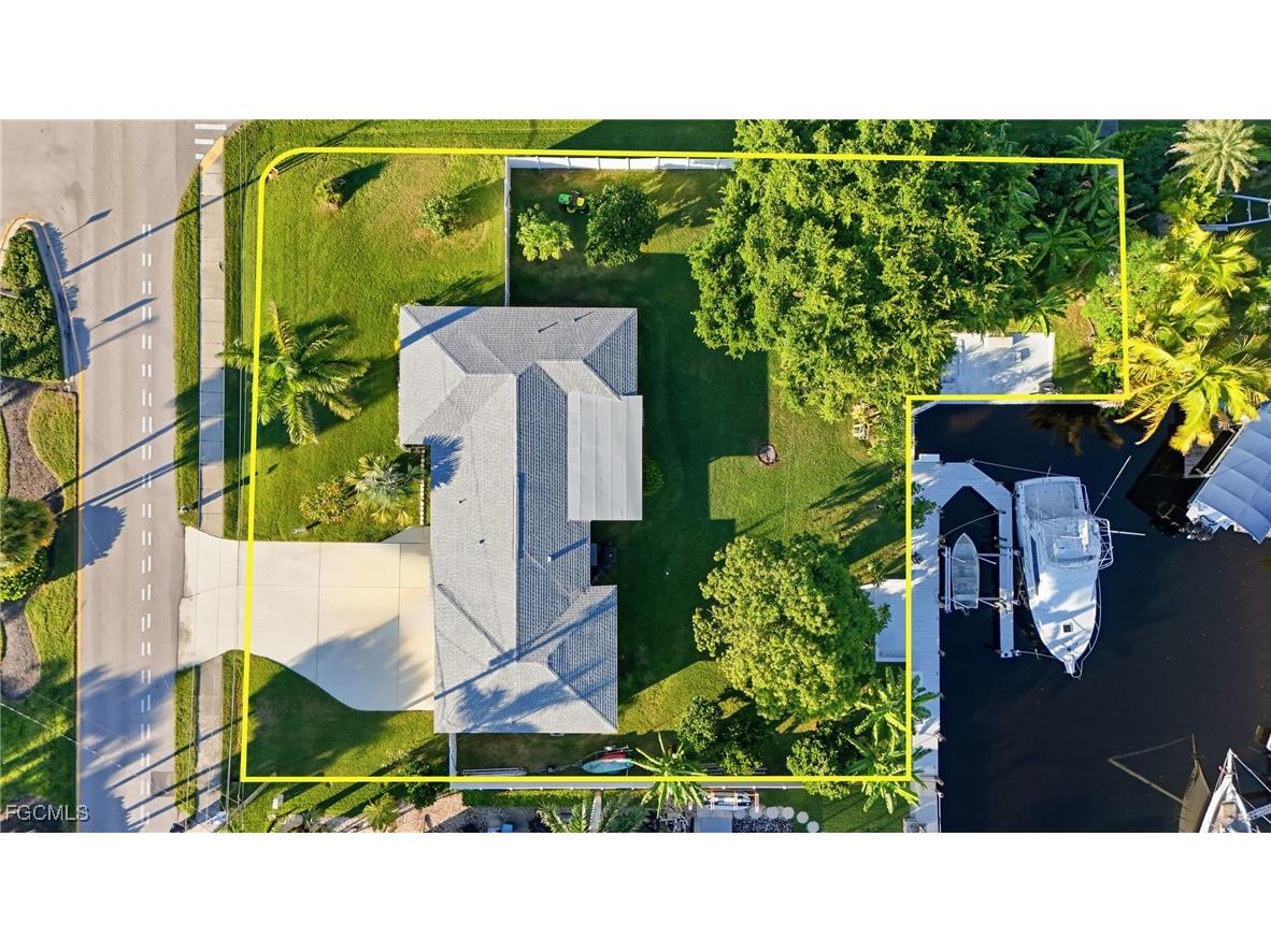 5229 Pelican Boulevard Cape Coral FL 33914 2025018212 image5