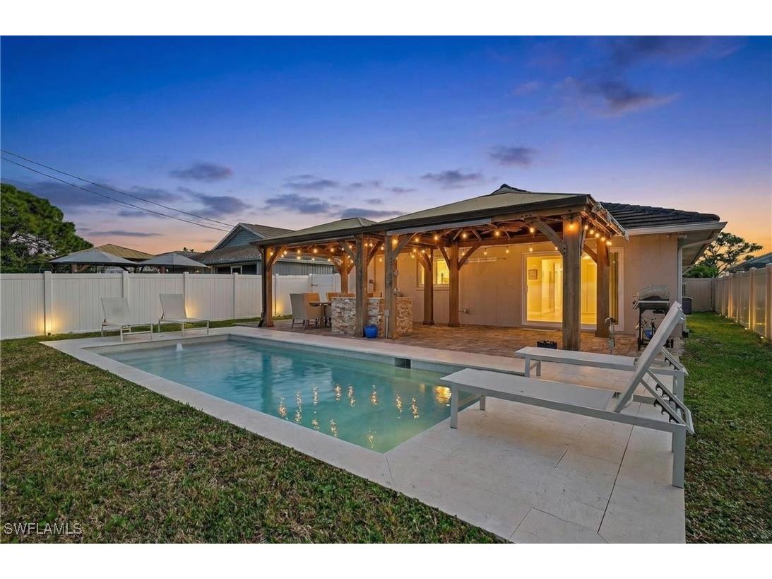 523 107th Avenue N Naples FL 34108 225082323 image1