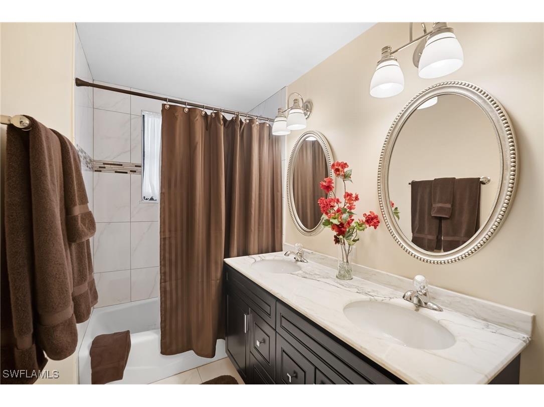 523 La Peninsula Boulevard #523 Naples FL 34113 225076890 image19