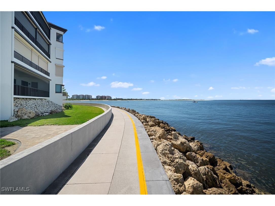 523 La Peninsula Boulevard #523 Naples FL 34113 225076890 image26