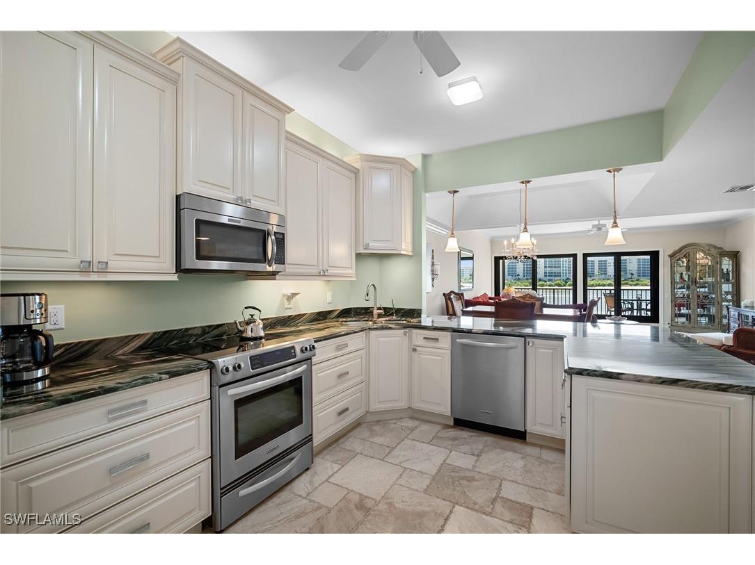 523 La Peninsula Boulevard #523 Naples FL 34113 225076890 image7