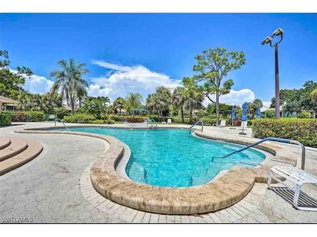 523 Lake Louise Circle #101 Naples FL 34110 223070583 image1