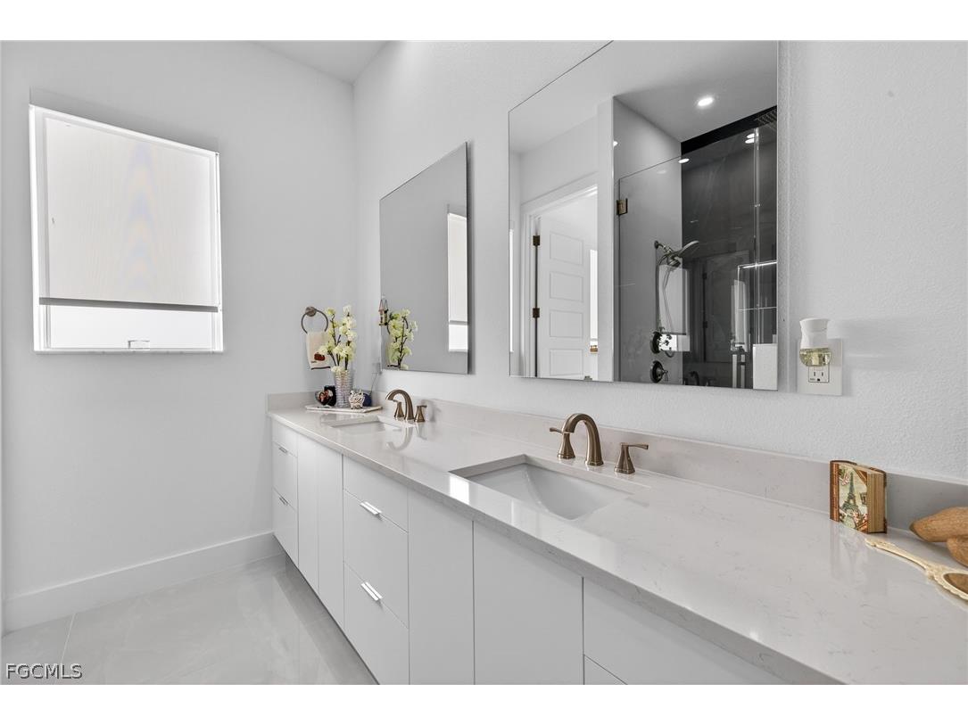 523 SW 23rd Street Cape Coral FL 33991 2026010176 image28