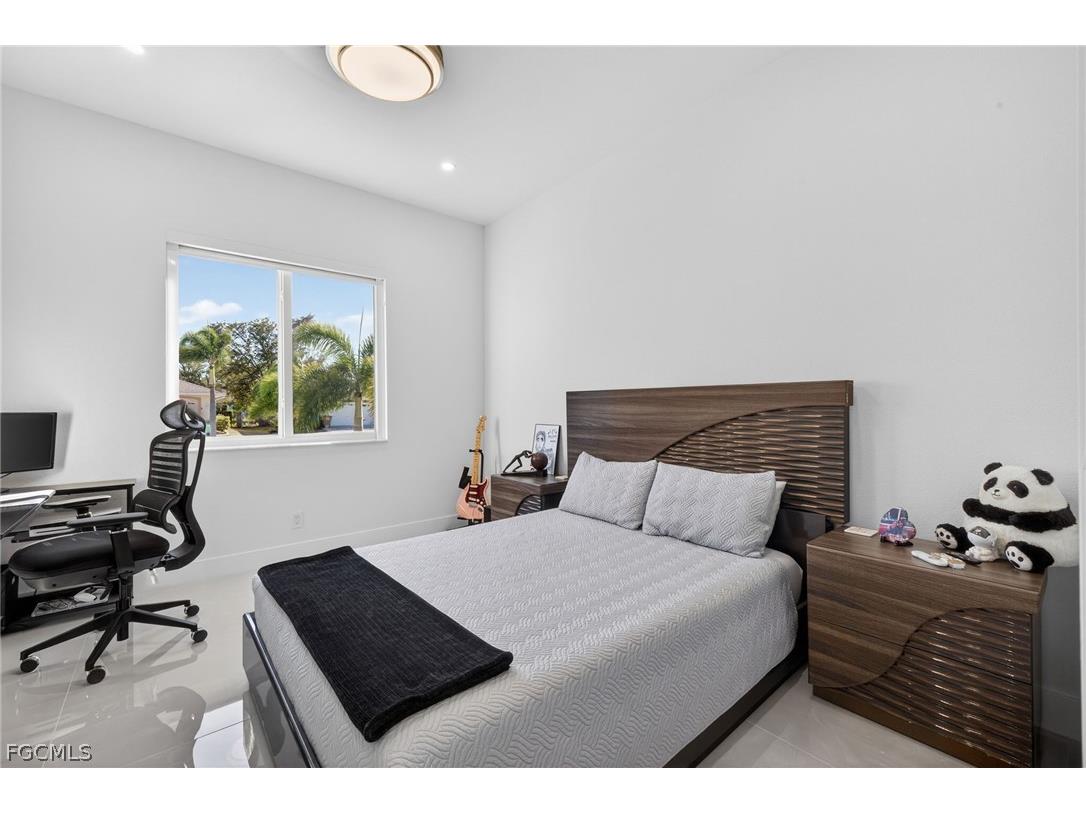 523 SW 23rd Street Cape Coral FL 33991 2026010176 image36