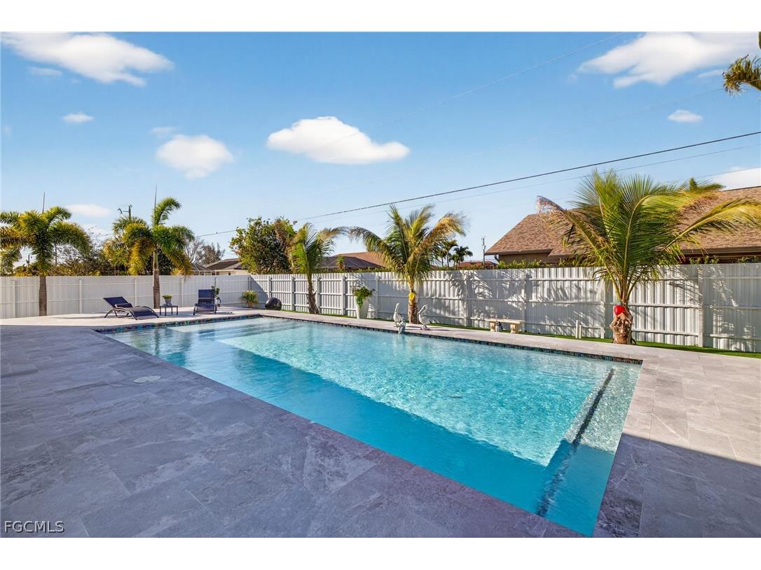 523 SW 23rd Street Cape Coral FL 33991 2026010176 image42