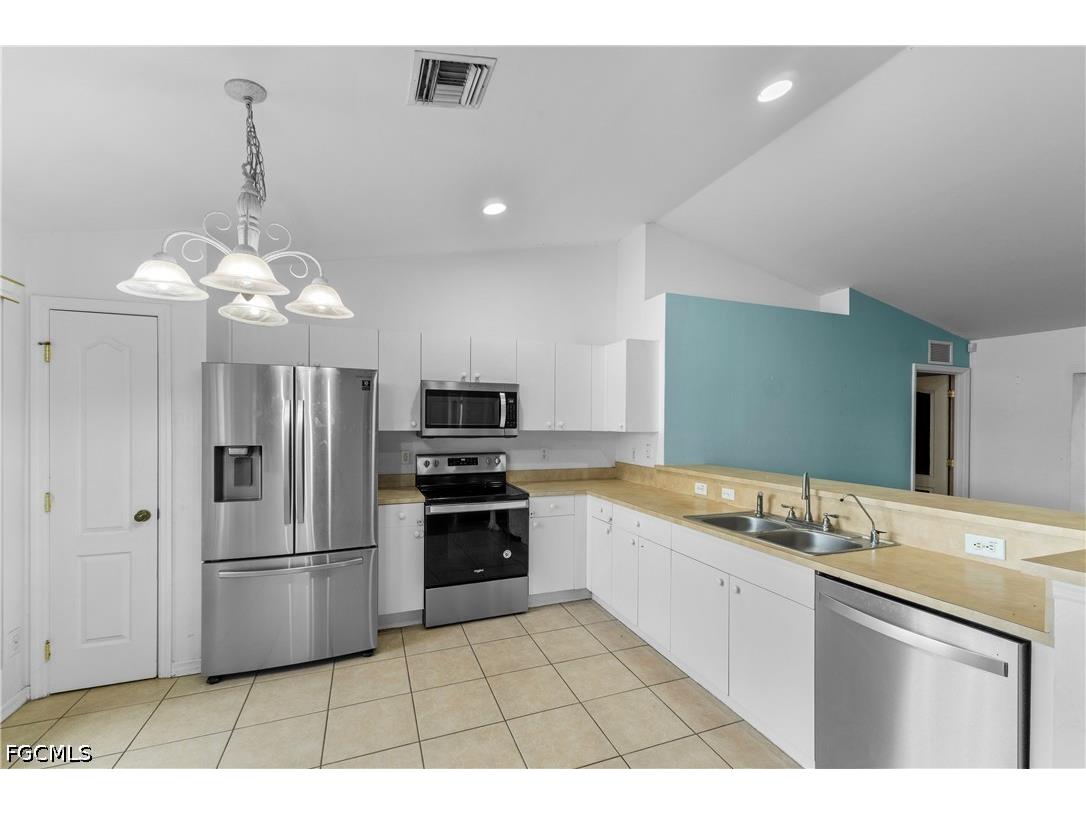 5230 5th Street W Lehigh Acres FL 33971 2026022313 image7