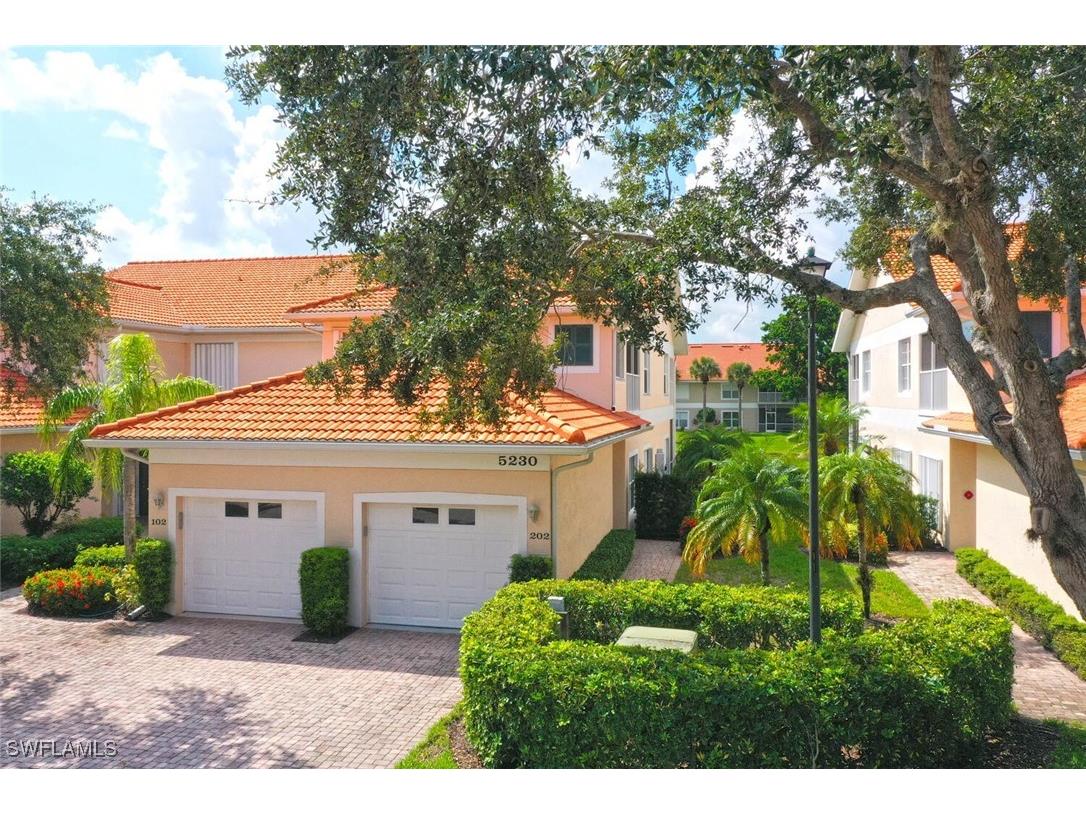 5230 Birmingham Drive #202 Naples FL 34110 224074330 image1