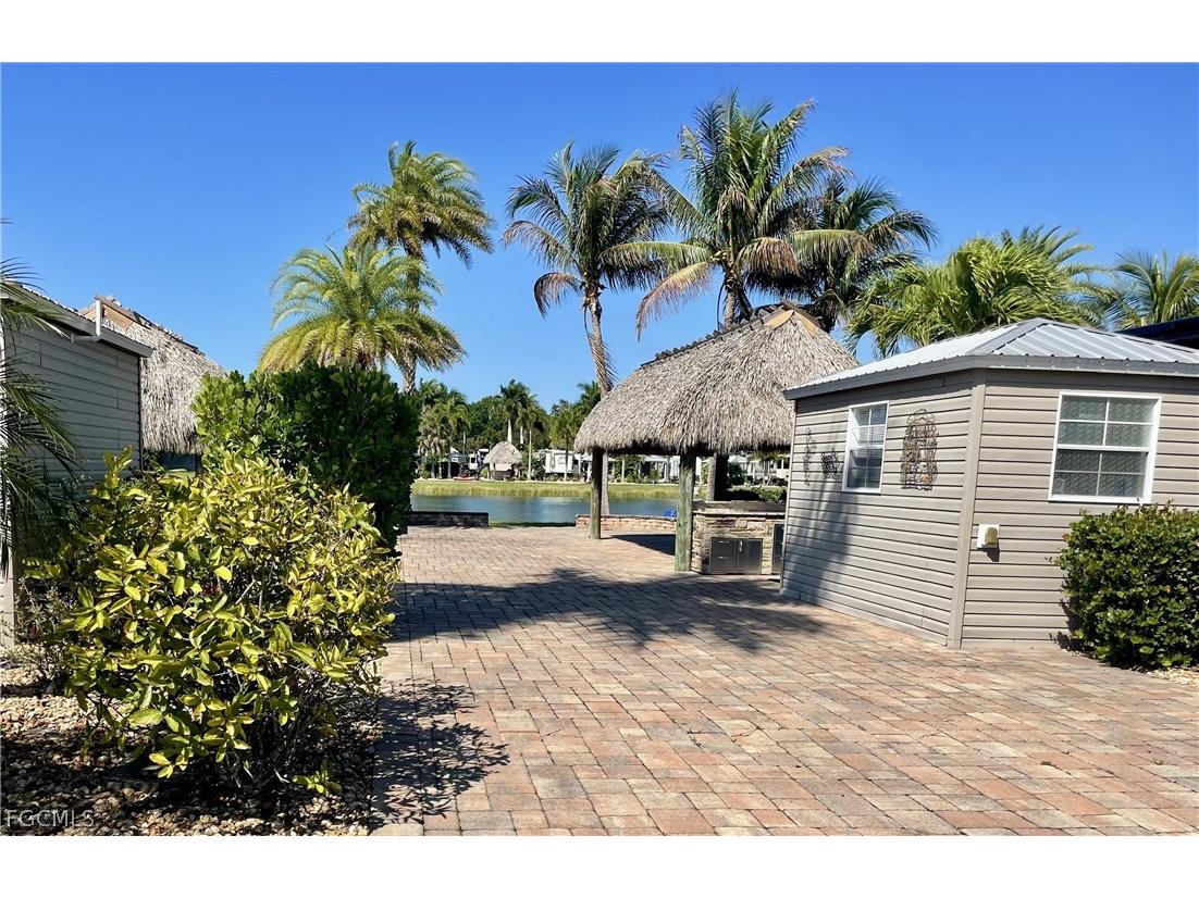 5230 Pineland Daisy Trail Fort Myers FL 33905 2026013593 image3
