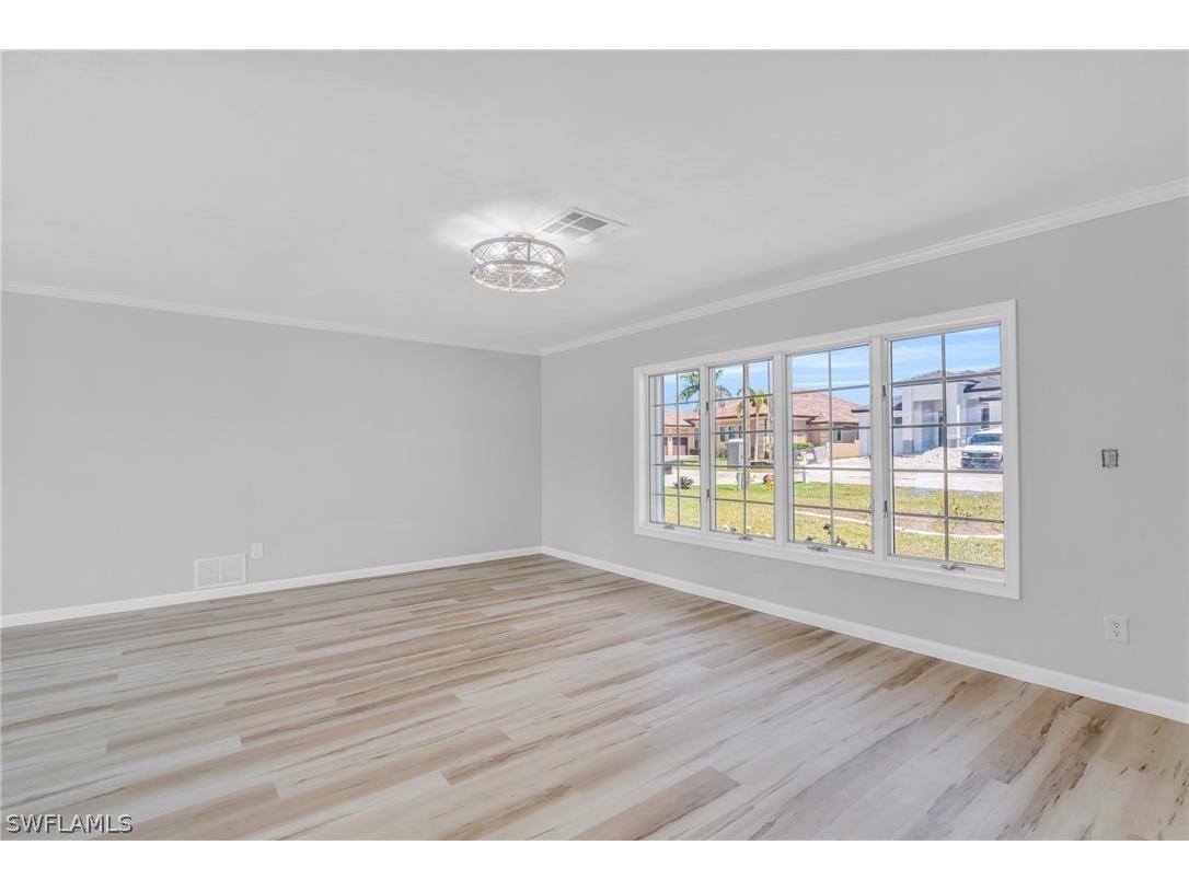 5230 Sarasota Court Cape Coral FL 33904 224032786 image3