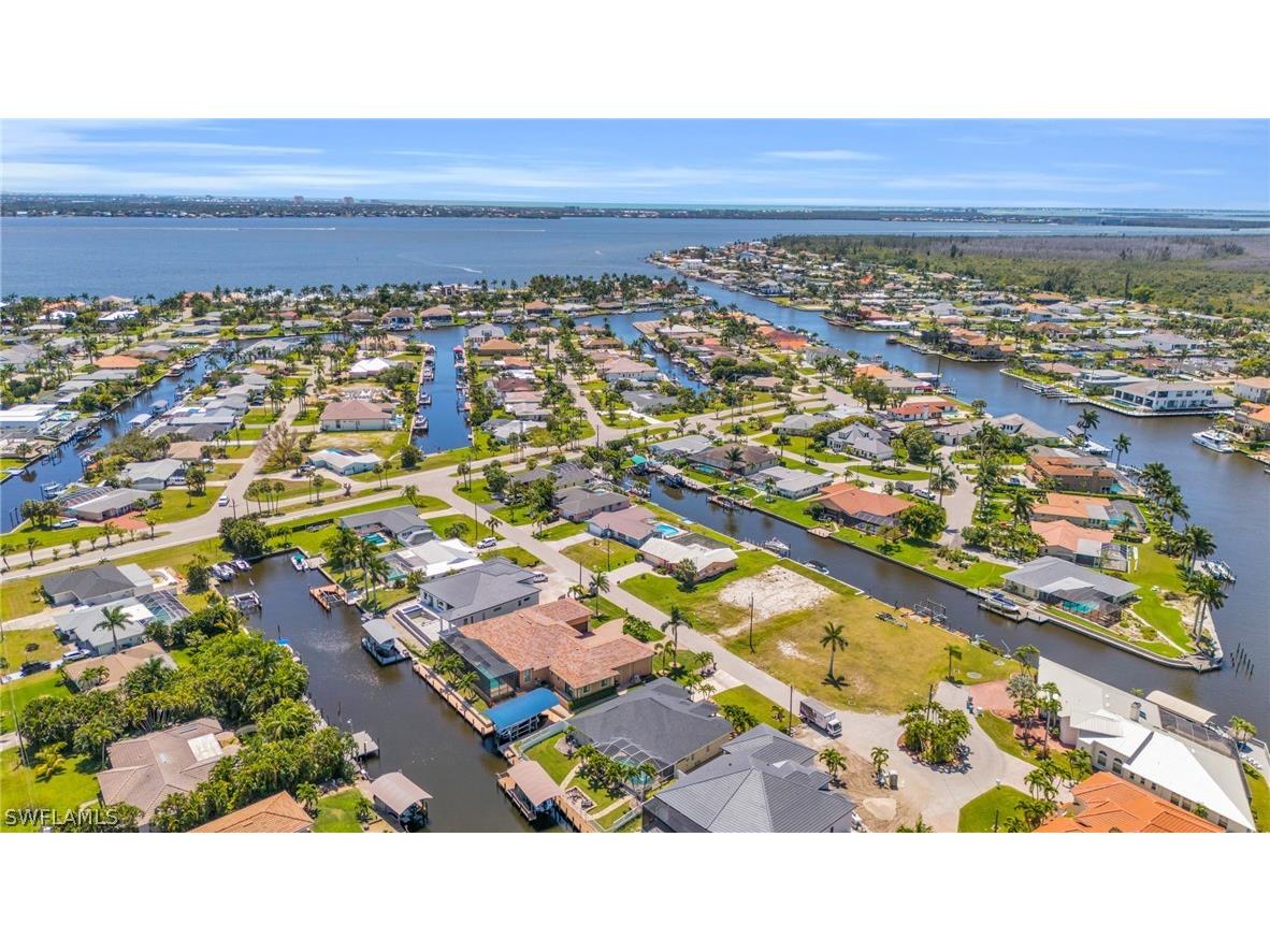 5230 Sarasota Court Cape Coral FL 33904 224032786 image39