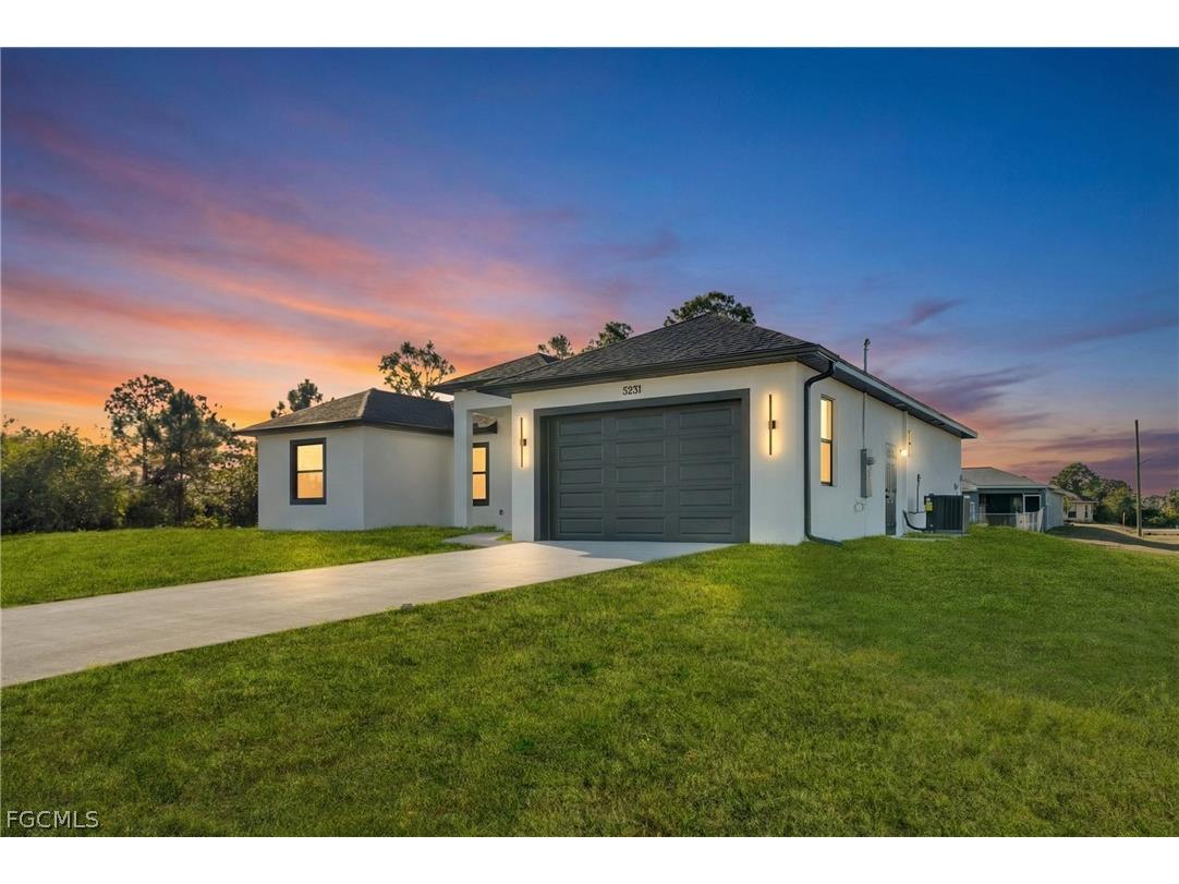 5231 6th Street W Lehigh Acres FL 33971 2026008241 image1