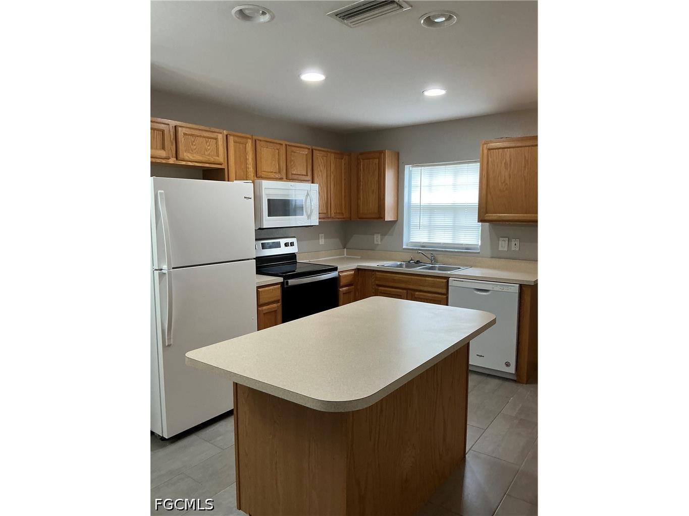 5232 Glenlivet Road Fort Myers FL 33907 2026021831 image3