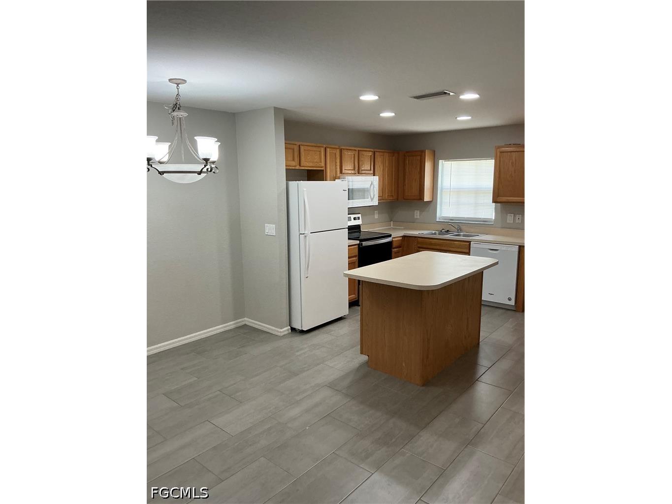 5232 Glenlivet Road Fort Myers FL 33907 2026021831 image4