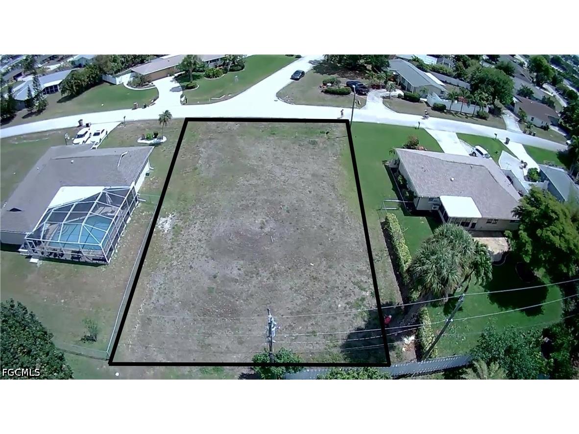 5234 Santa Rosa Court Cape Coral FL 33904 2026016093 image1