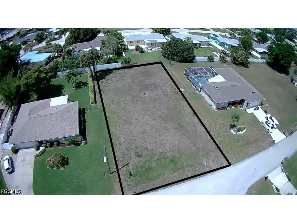 5234 Santa Rosa Court Cape Coral FL 33904 2026016093 image3