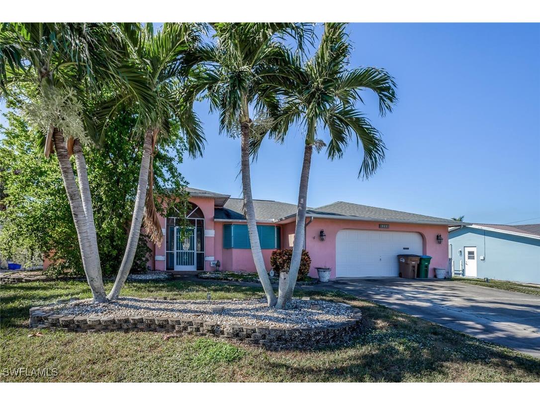 5234 Sarasota Court Cape Coral FL 33904 224099075 image1
