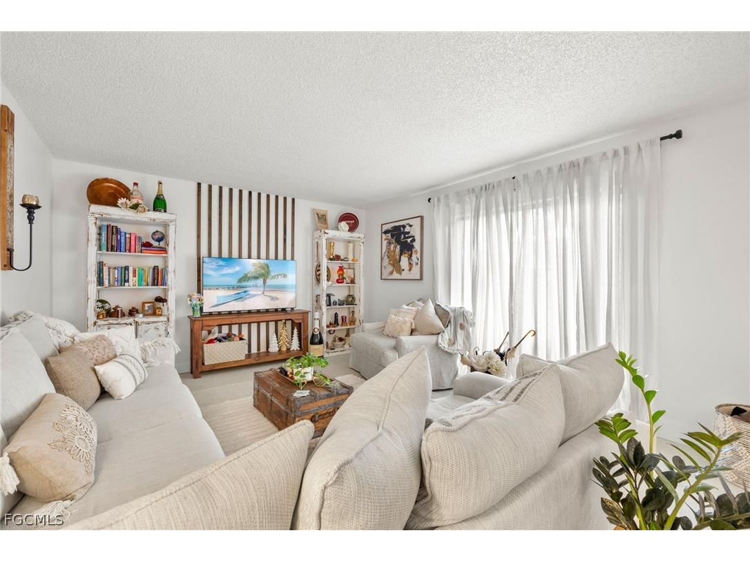 5235 Cedarbend Drive #4 Fort Myers FL 33919 2026010705 image2